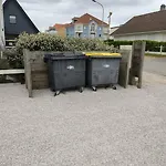 à 300m De La Avec Parking Privé Apartamento